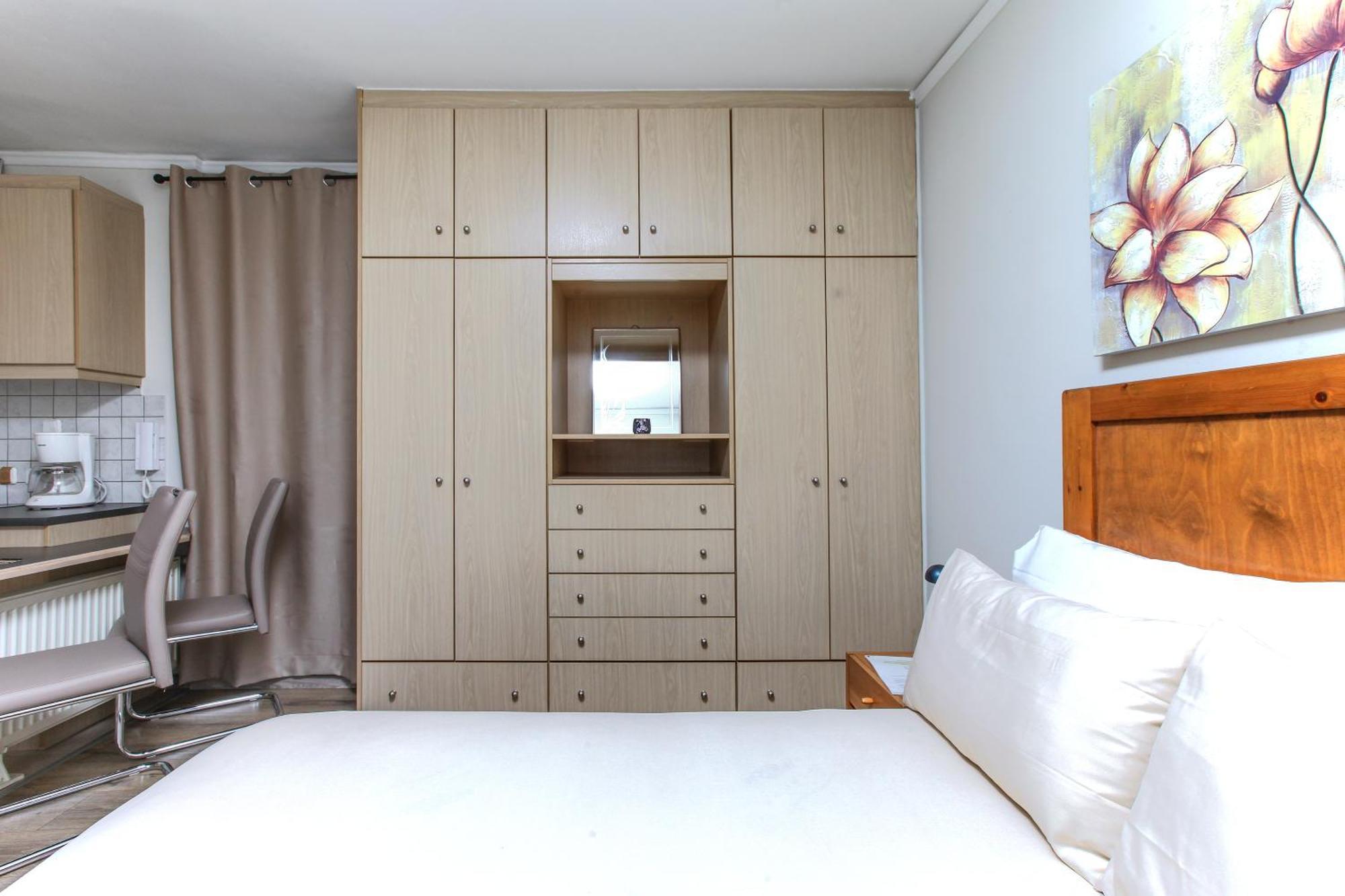 Loft Condo Next To Metro Station. Amazing View! Aten Exteriör bild